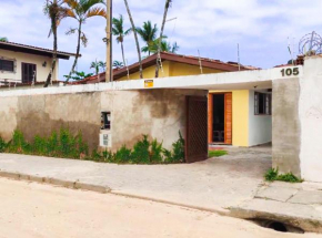 Casa 8 hospedes 300 metros da praia Guaruja-SP